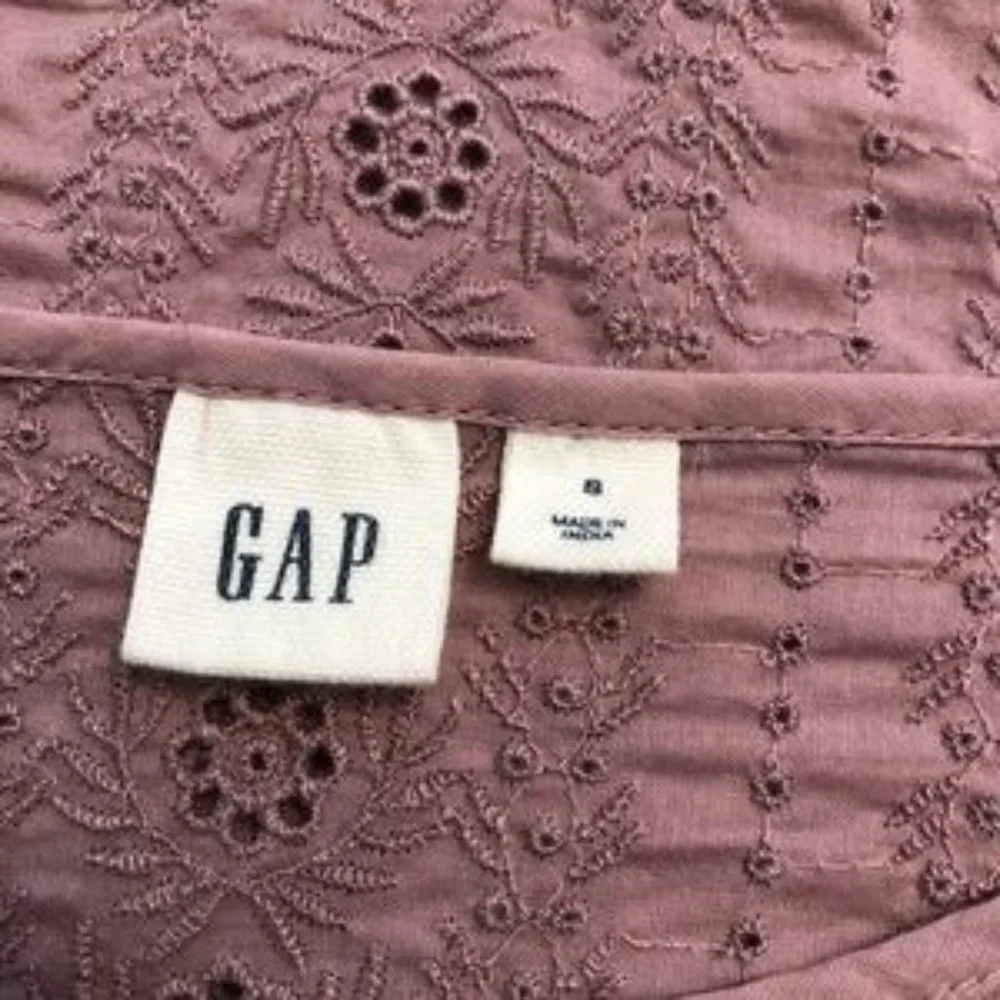 GAP eyelet top with 3/4-length sleeves (size S) - Picture 5 of 6